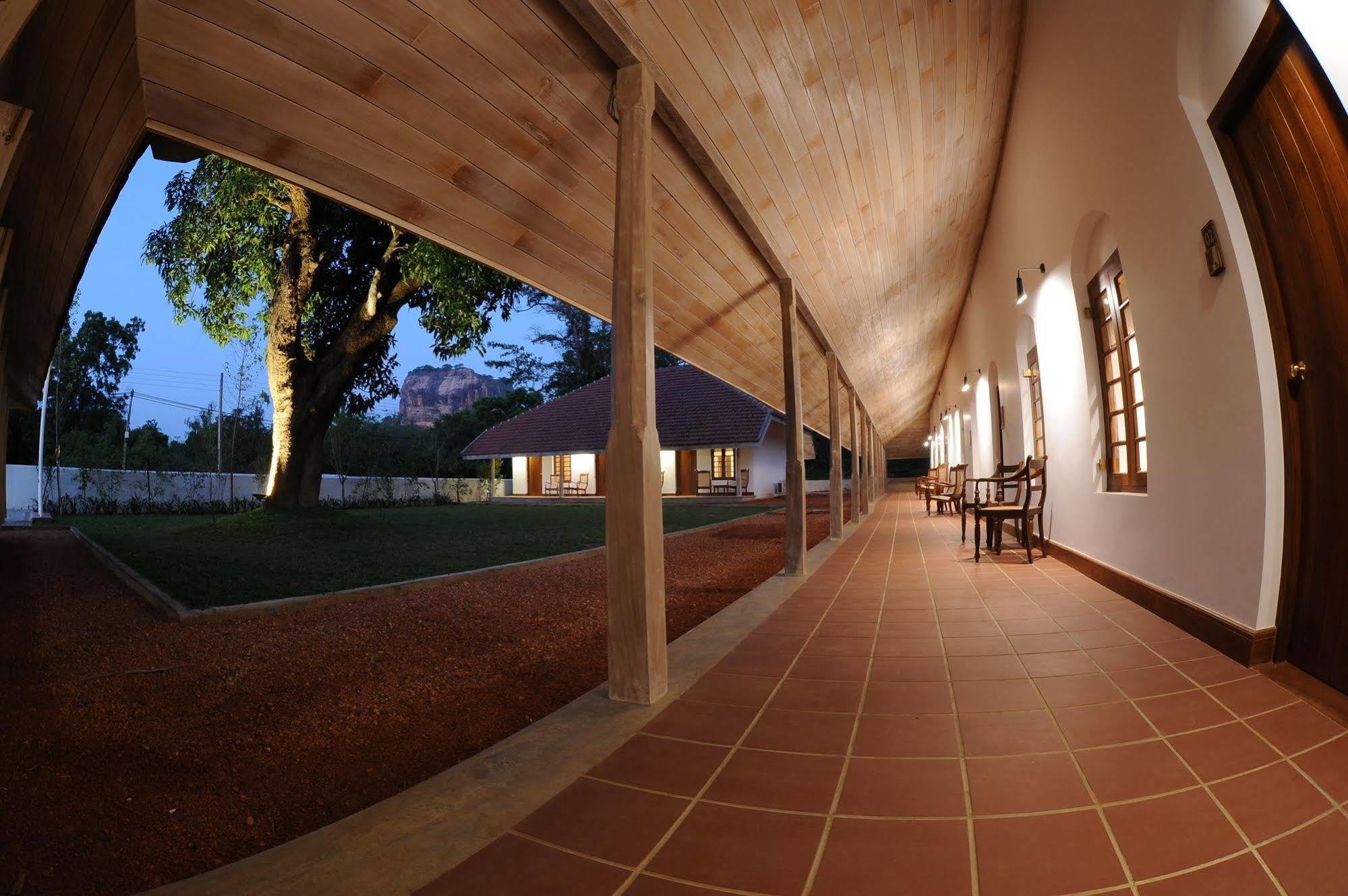 Ekho Sigiriya Otel Dış mekan fotoğraf