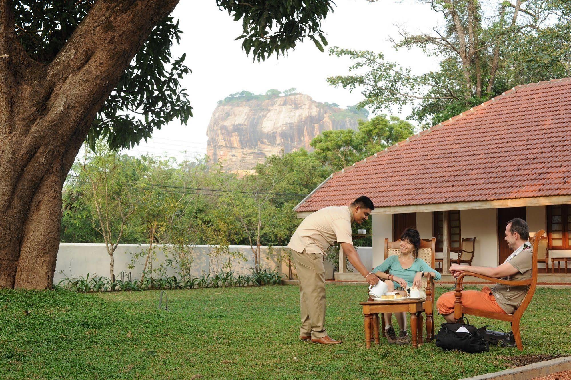 Ekho Sigiriya Otel Dış mekan fotoğraf